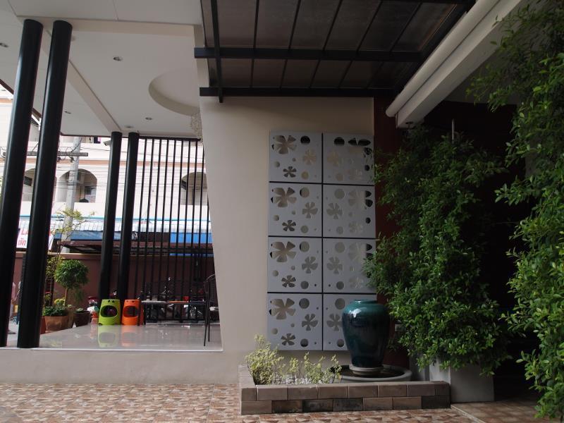Chitra Suite Pattaya Buitenkant foto