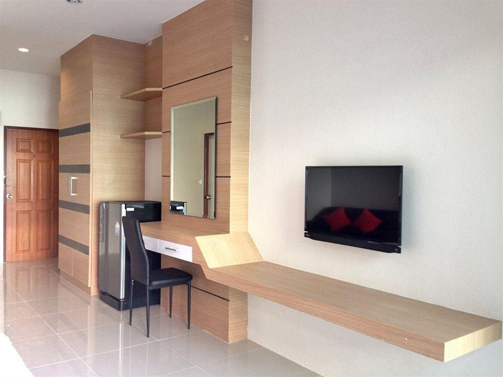Chitra Suite Pattaya Buitenkant foto